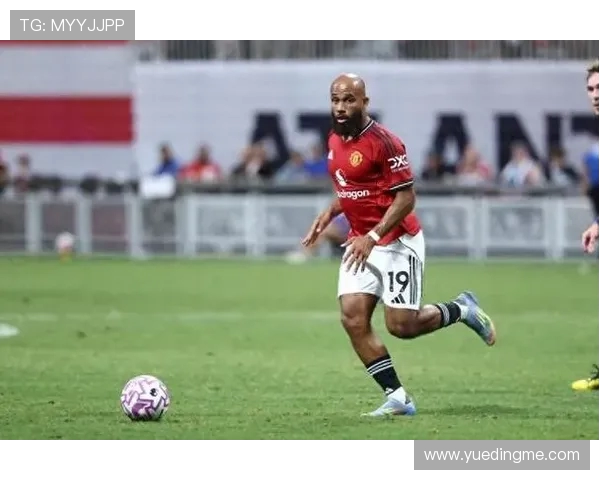 姆伯莫跳舞庆祝致敬主帅阿莫林再现球员时代经典动作 姆伯莫跳舞庆祝致敬主帅阿莫林再现球员时代经典动作